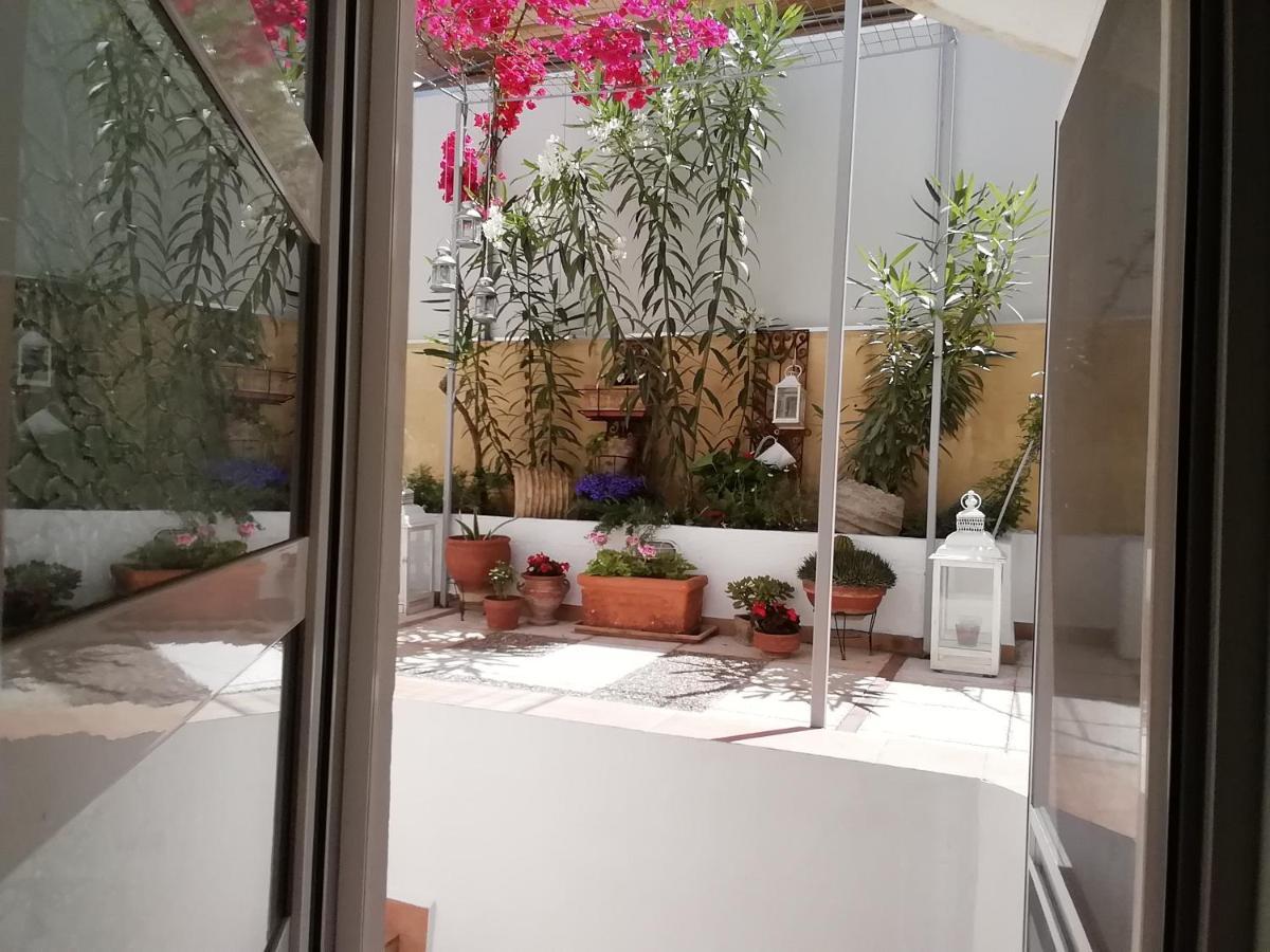 Amazing Semi-Basement Art Apartment Easy Walk To Nafplio Centre Eksteriør bilde