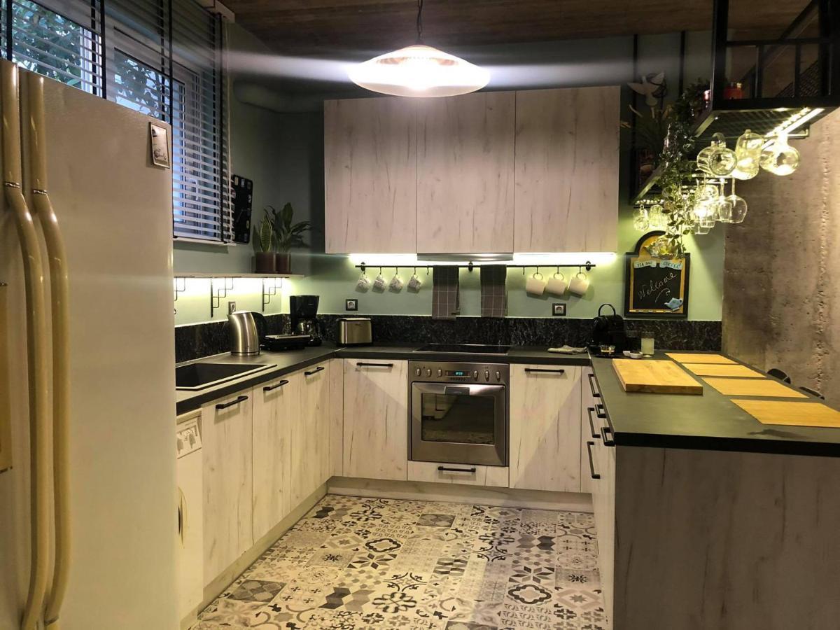 Amazing Semi-Basement Art Apartment Easy Walk To Nafplio Centre Eksteriør bilde